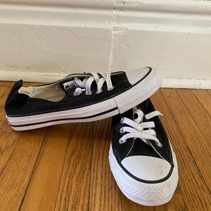 Converse Woman’s size 7 Low Top